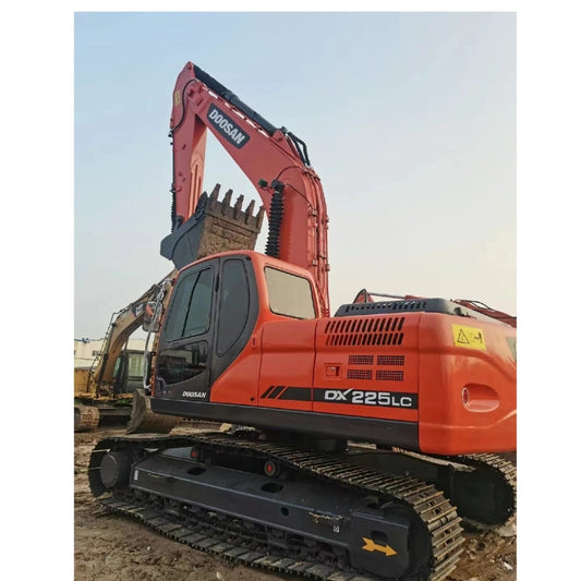 USED DOOSAN DX225LC EXCAVATOR