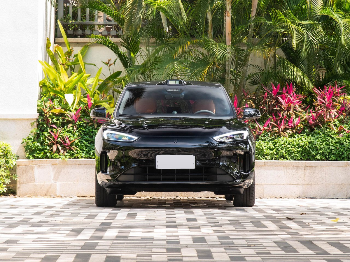 AITO M5 2025 - exterior reference image 2