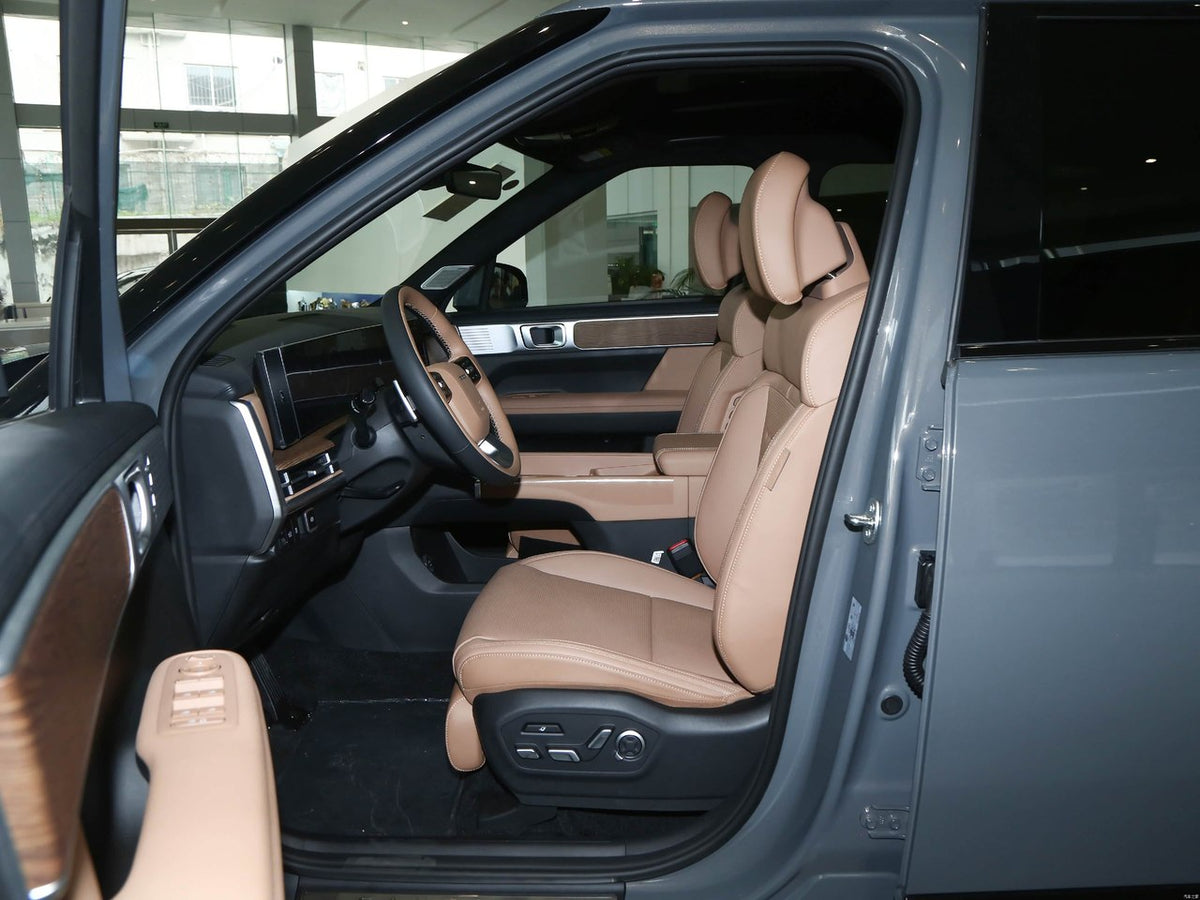 Hyundai Santa Fe 2026 - seating reference image 5