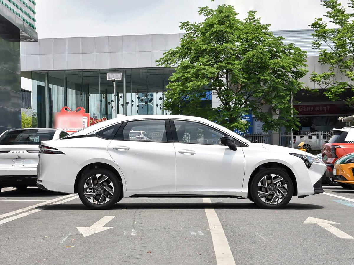 AION S Plus Pure Electric Car 2026 505KM 5-Seater Smart Electric Sedan