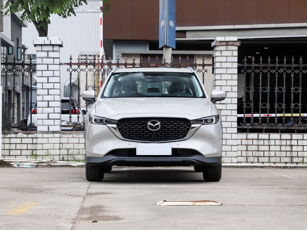 Mazda CX-5 2025 - exterior reference image 2