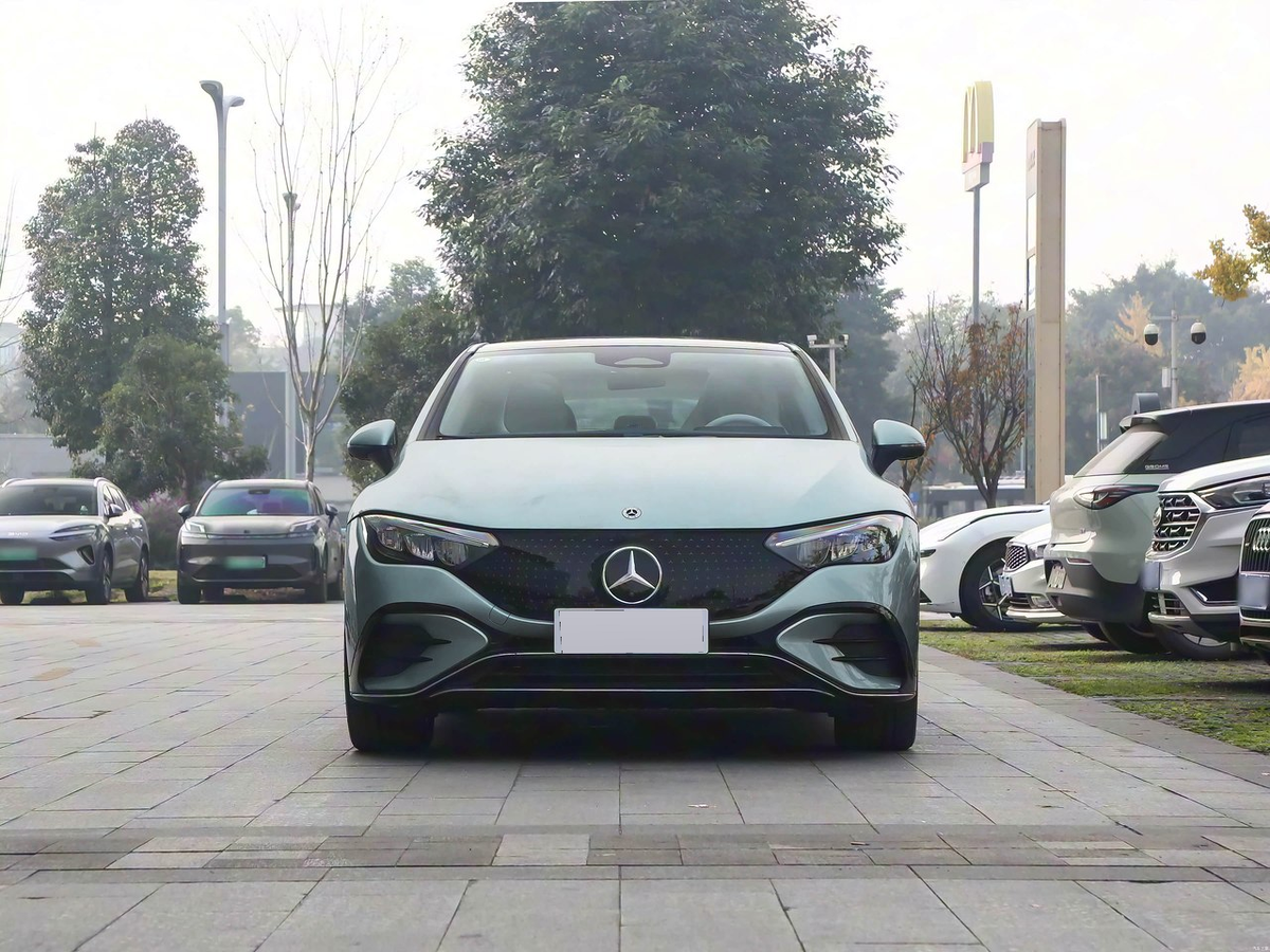 Mercedes-Benz EQE 2026 - exterior reference image 2