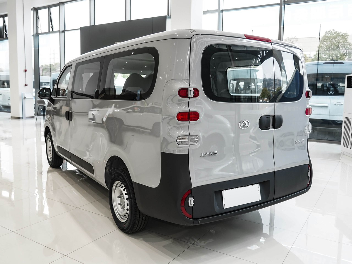 SAIC Maxus Dana V1 2026 - exterior reference image 3