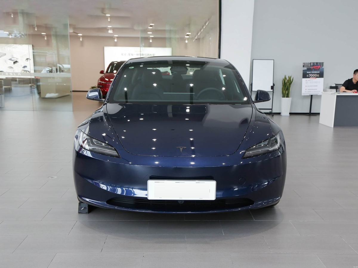 Tesla Model 3 2027 - exterior reference image 2