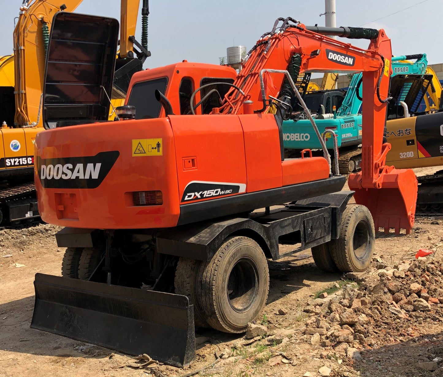 USED DOOSAN DX150W-9C EXCAVATOR