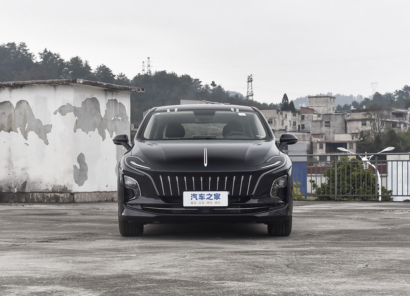 HongQi 2024 E-QM5 560km PLUS