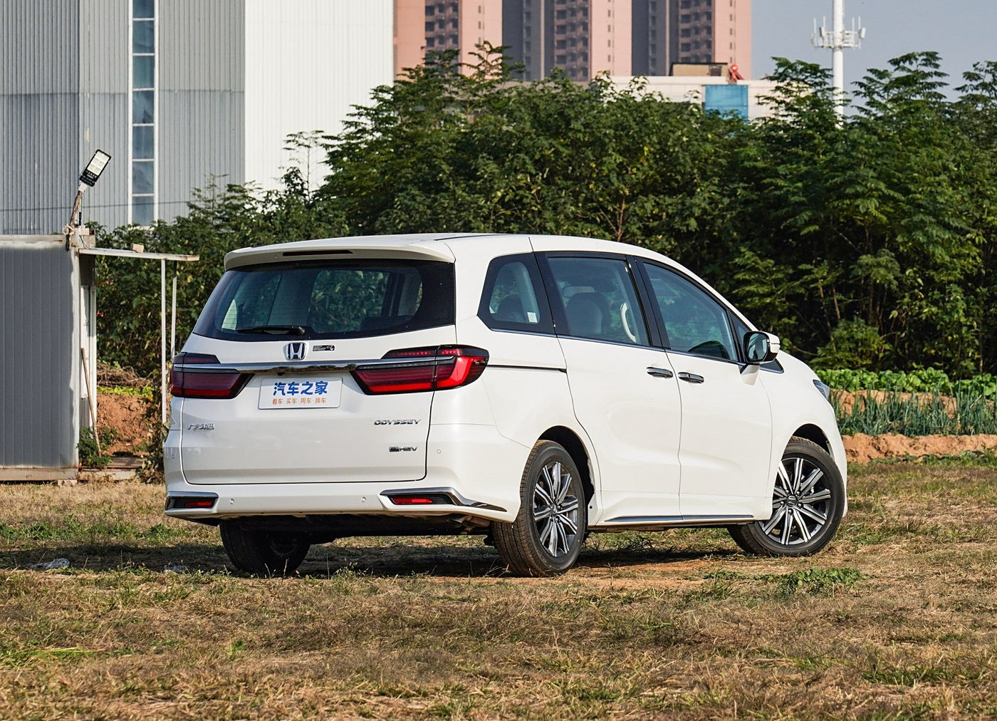 Honda 2025 Odyssey 2.0L eHEV Sharp Intelligent Edition