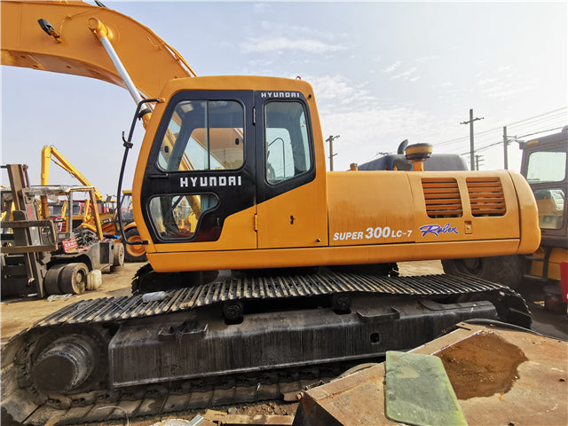 USED HYUNDAI R300LC-7 EXCAVATOR