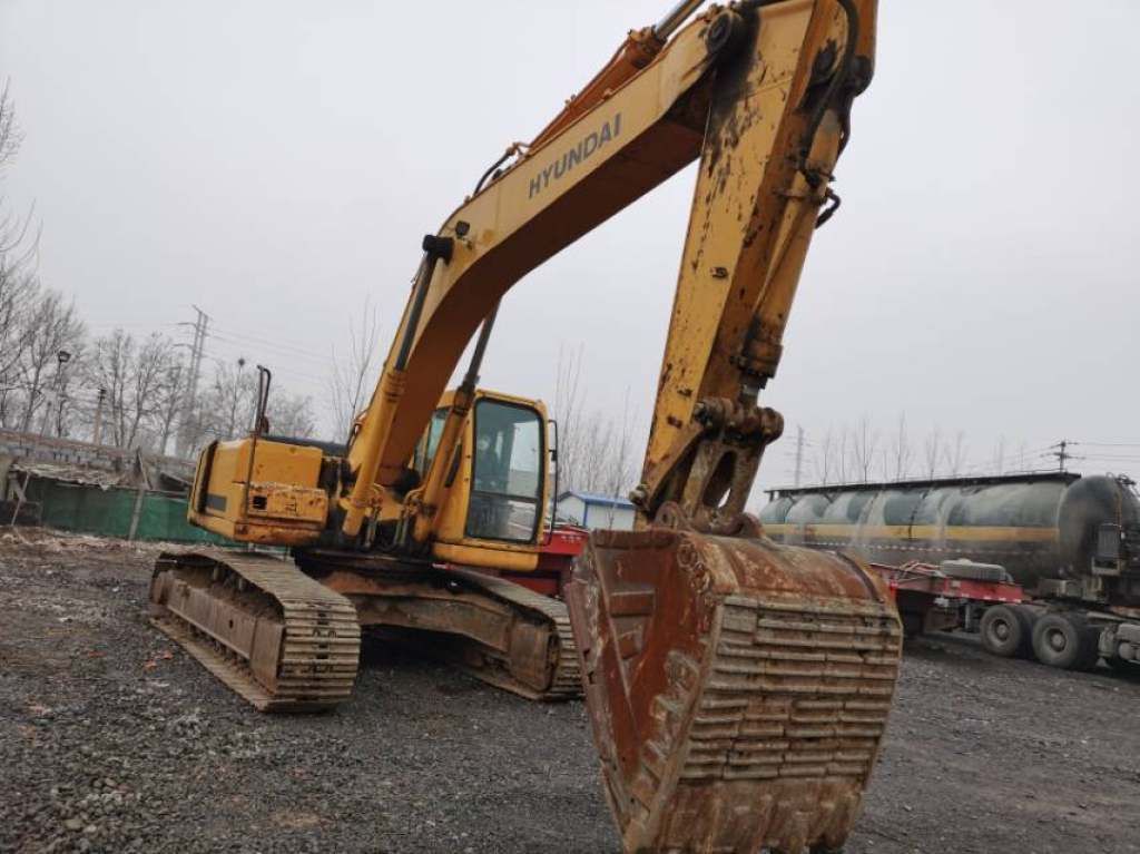 USED HYUNDAI R305LC-7 EXCAVATOR