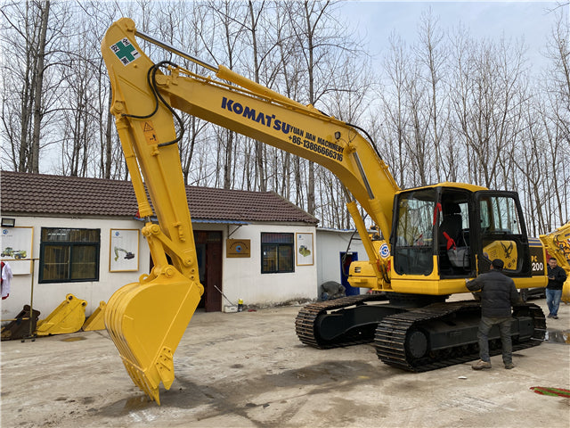 USED KOMATSU PC200-7 EXCAVATOR