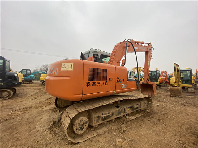 USED HIATCHI ZX130 EXCAVATOR