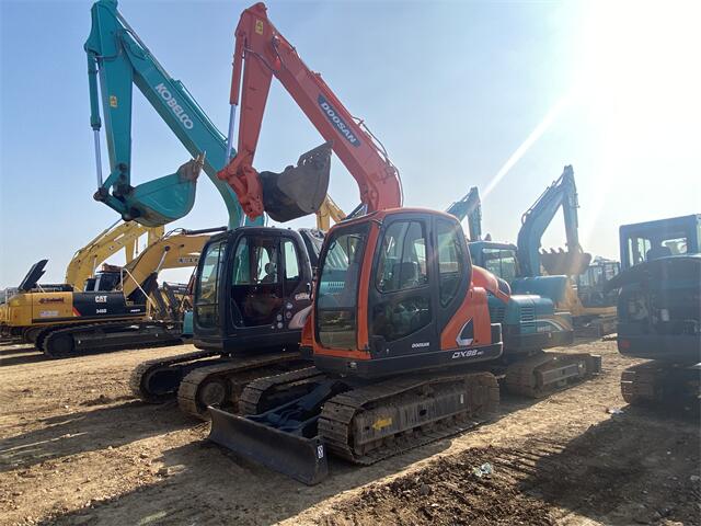 USED DOOSAN DX88-9c EXCAVATOR