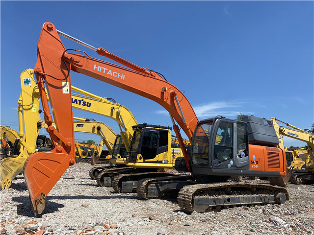 USED HIATCHI ZX250 EXCAVATOR