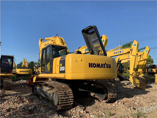 USED KOMATSU PC300 EXCAVATOR