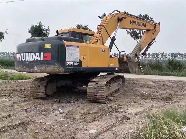 USED HYUNDAI 215-VS  EXCAVATOR