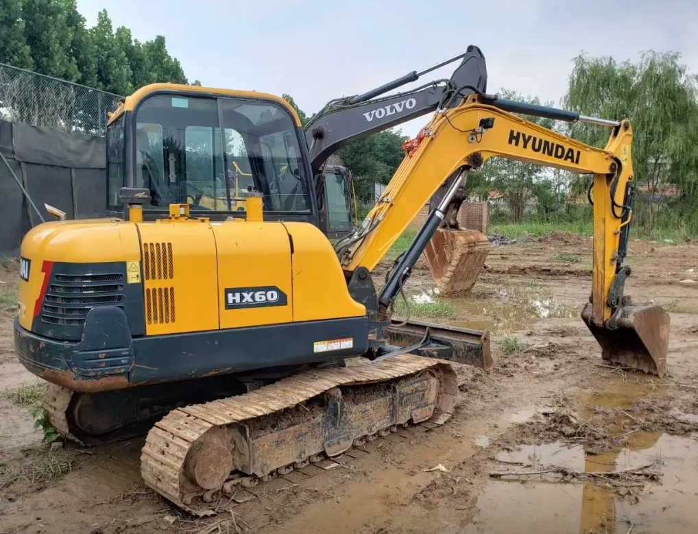 HYUNDAI HX60 EXCAVATOR