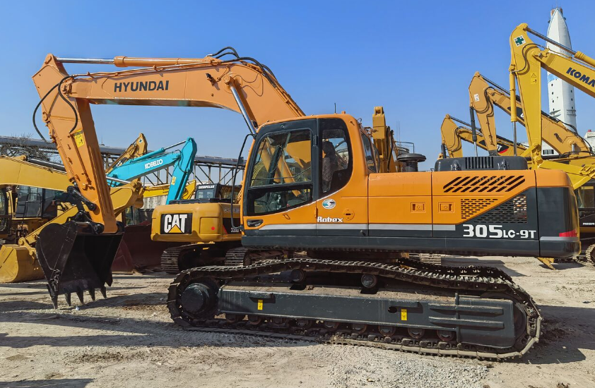 USED HYUNDAI R305LC-9T EXCAVATOR