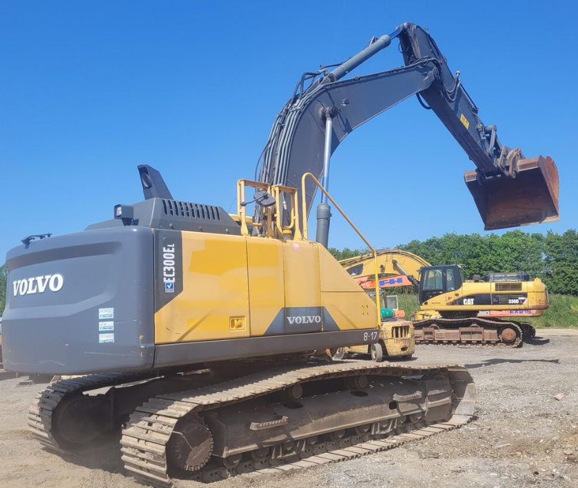 USED VOLVO EC300EL EXCAVATOR