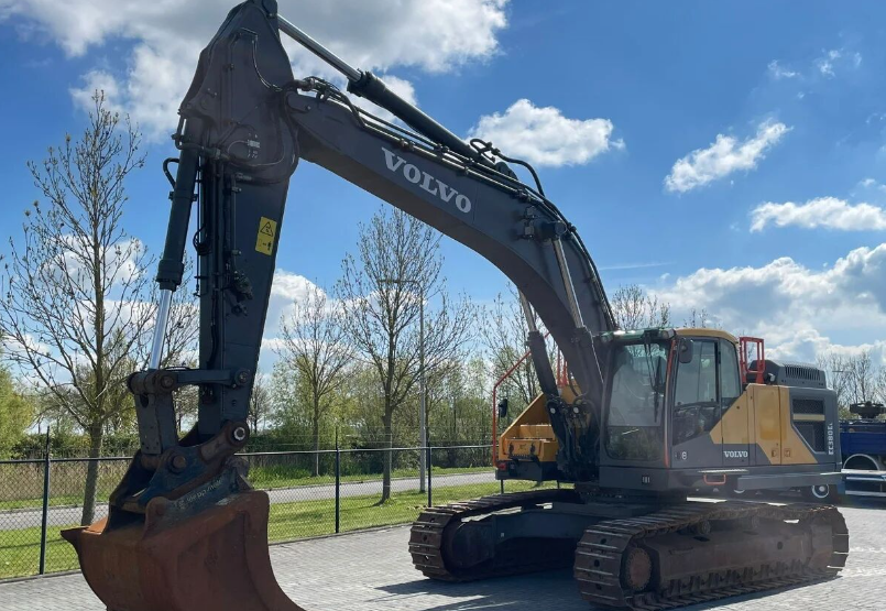 USED VOLVO EC380EL  EXCAVATOR