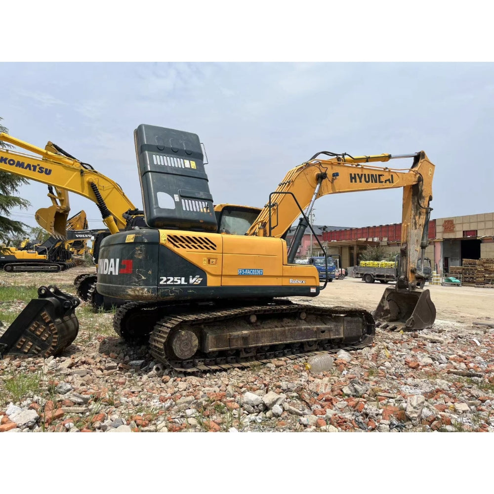 USED HYUNDAI 225LVS EXCAVATOR