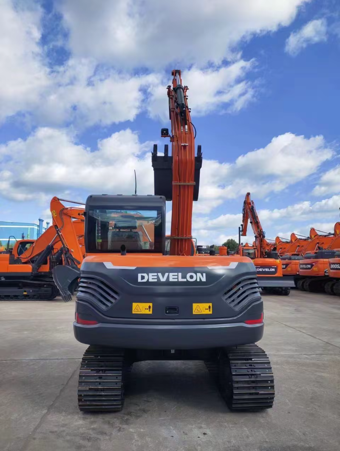 DEVELON DX75 EXCAVATOR