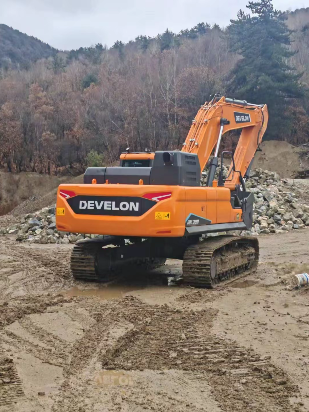 DEVELON DX380LC EXCAVATOR