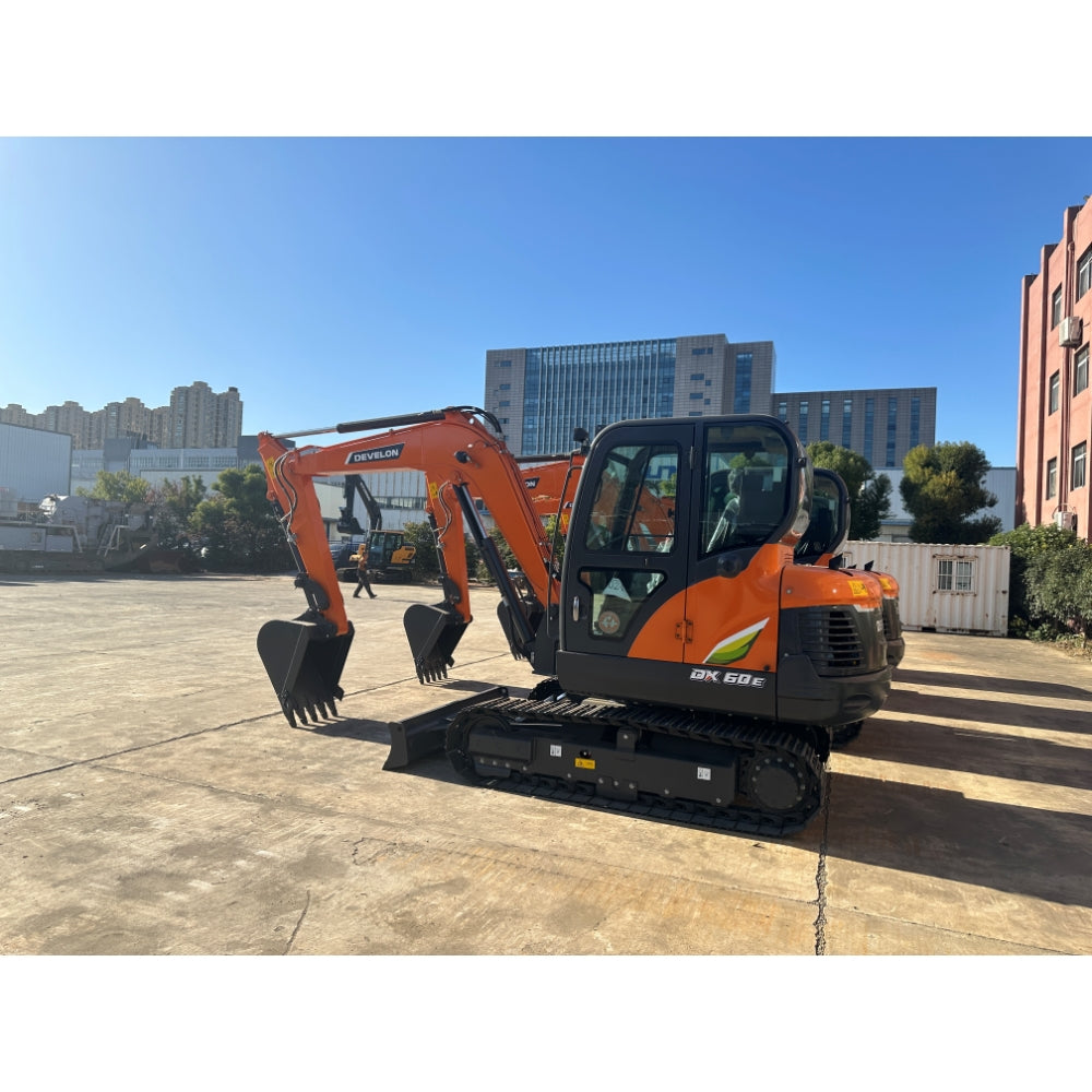 USED DOOSAN DX205 EXCAVATOR