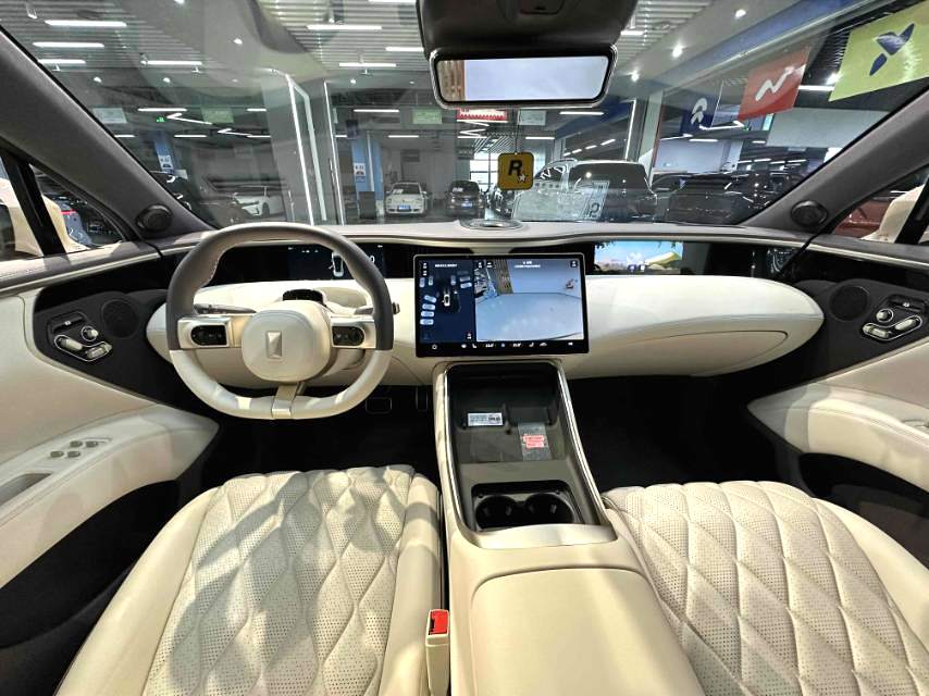 Used Avatr 11 2024 700 Triple - LiDAR 4WD Recommended Edition