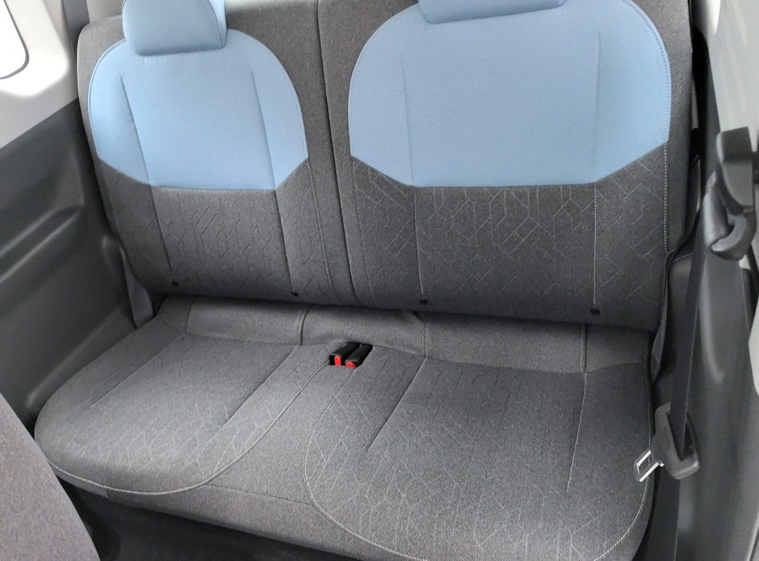 Used Geely Panda Mini 2023 Model 120km Cute Bear Edition detail photo for China car export