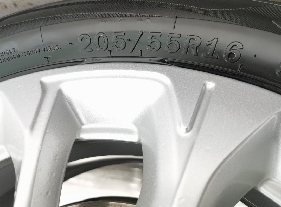 Used 2023 Chevrolet Monza 1.5L DCT Enjoy Edition dashboard view for China car export