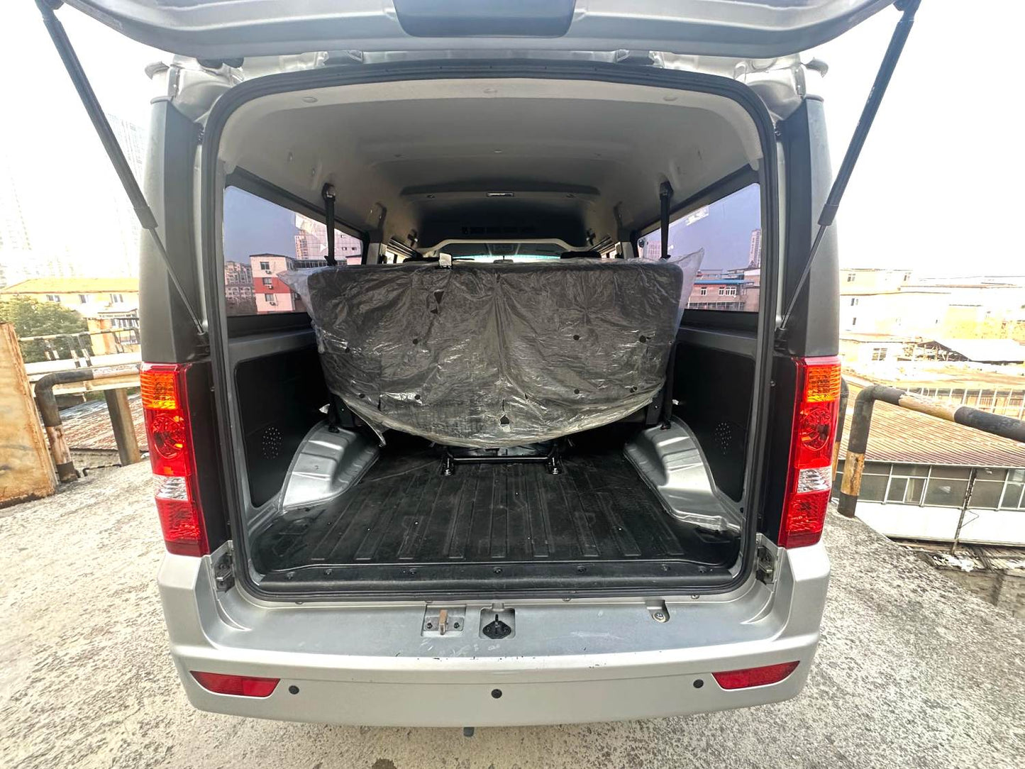 Used DFSK C36 2024 1.5L MT Standard front view for China car export