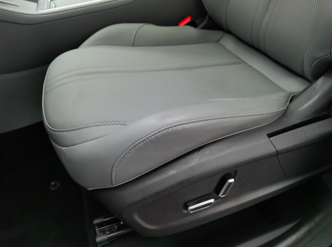 Used Geely Galaxy L7 2025 Model Year 1.5L EM-i 115km Long-Range Edition Plug-in Hybrid Electric Vehicle