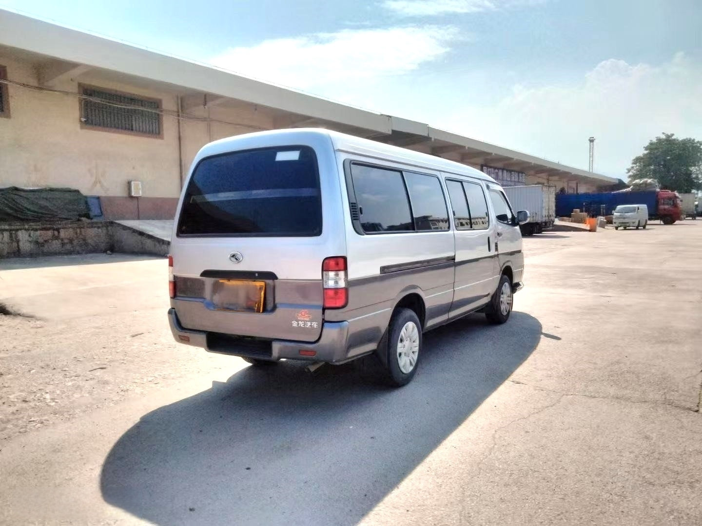 Used King Long Jinwei 2021 Model Year 2.2L 5-speed Manual Transmission side view for China car export