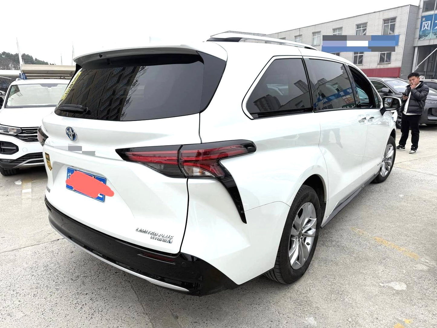 Used Toyota Sienna |2021 Model 2.5L E-CVT Premium Edition Automatic Transmission