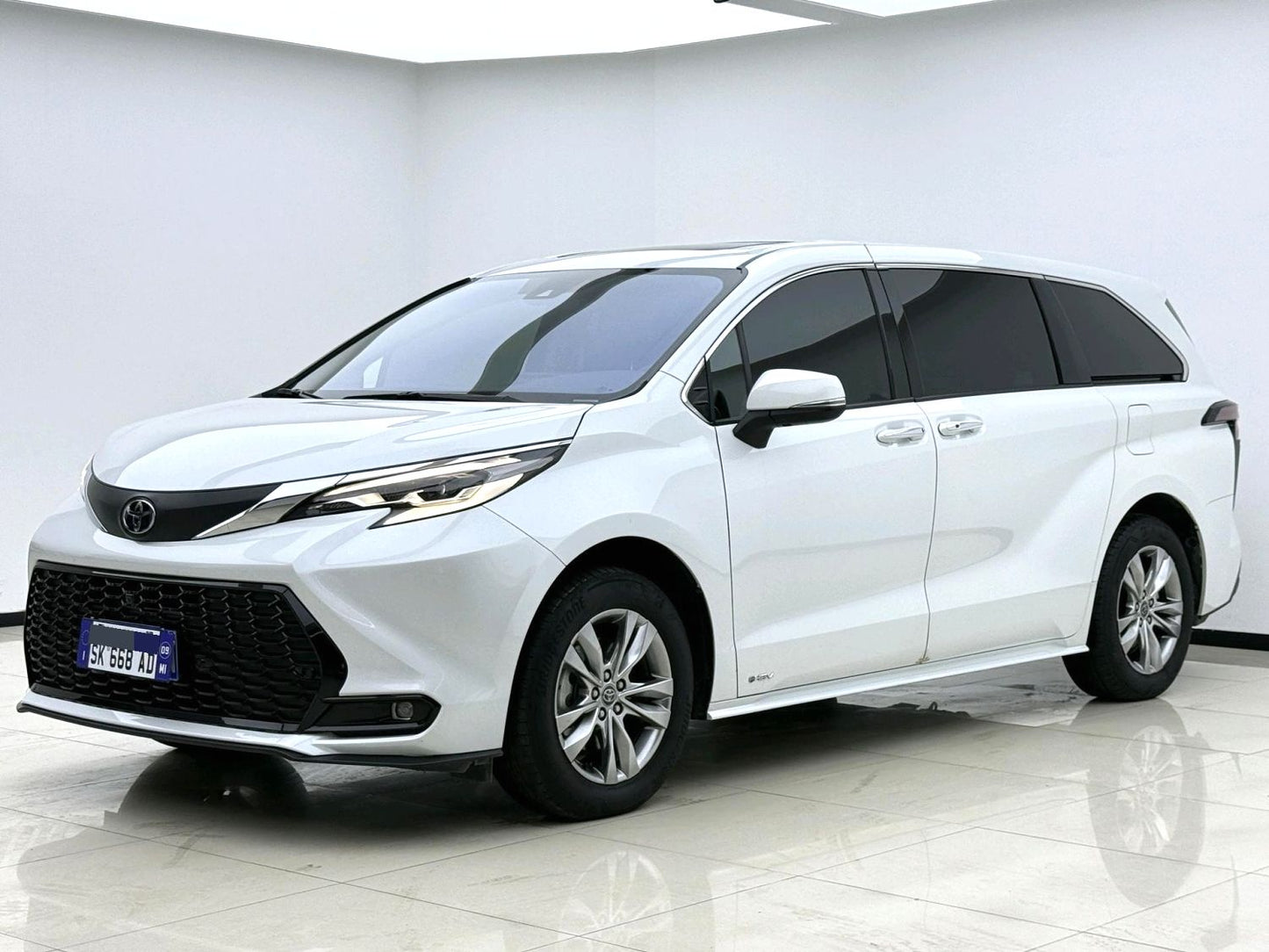 Used Toyota Sienna |2024 Model 2.5L E-CVT Comfort Edition Automatic