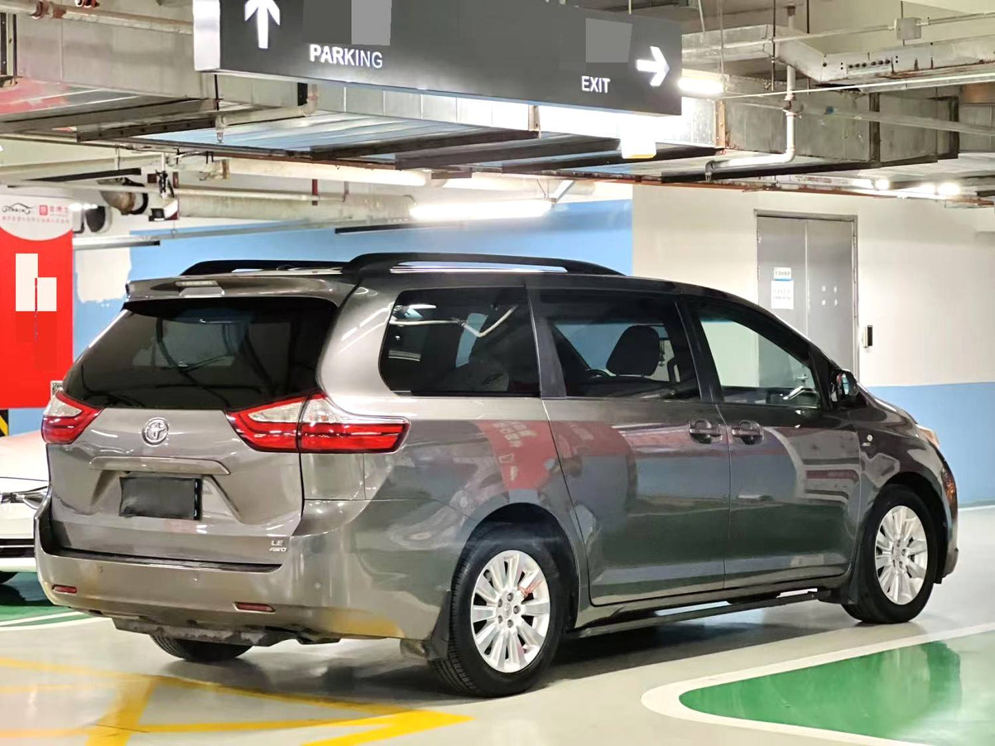 Imported Toyota Sienna|2015 Model 3.5L LE AWD 7-Seater US Spec Automatic