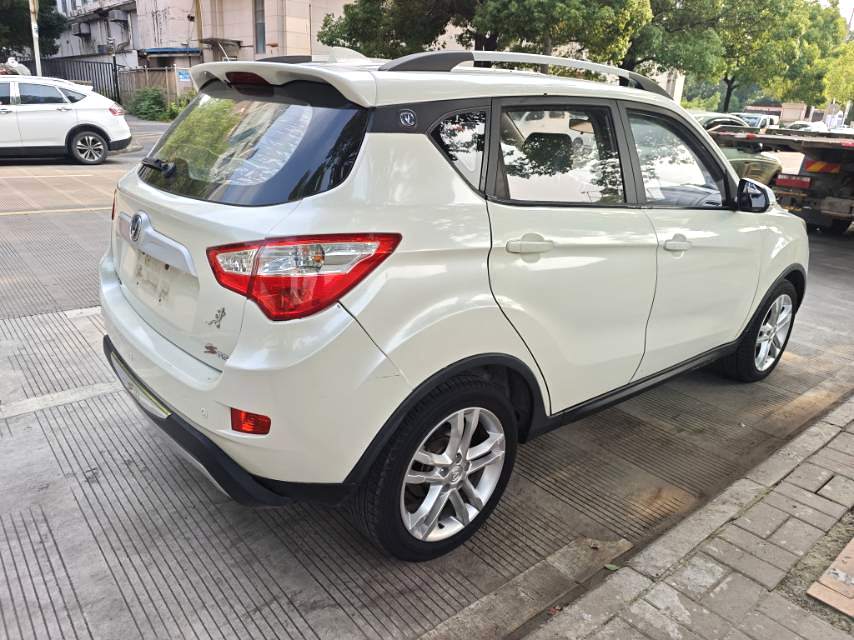 Changan CS35|2015 Model 1.6L Premium Edition Manual Transmission