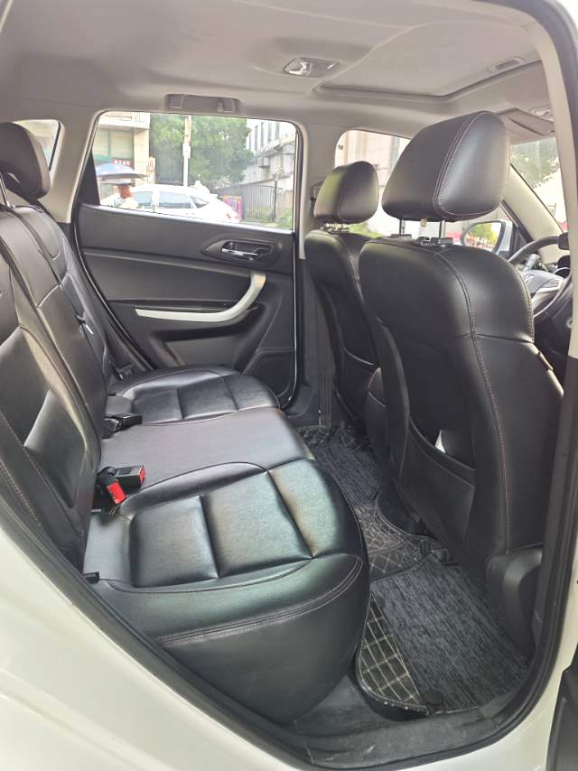 Changan CS35|2015 Model 1.6L Premium Edition Manual Transmission