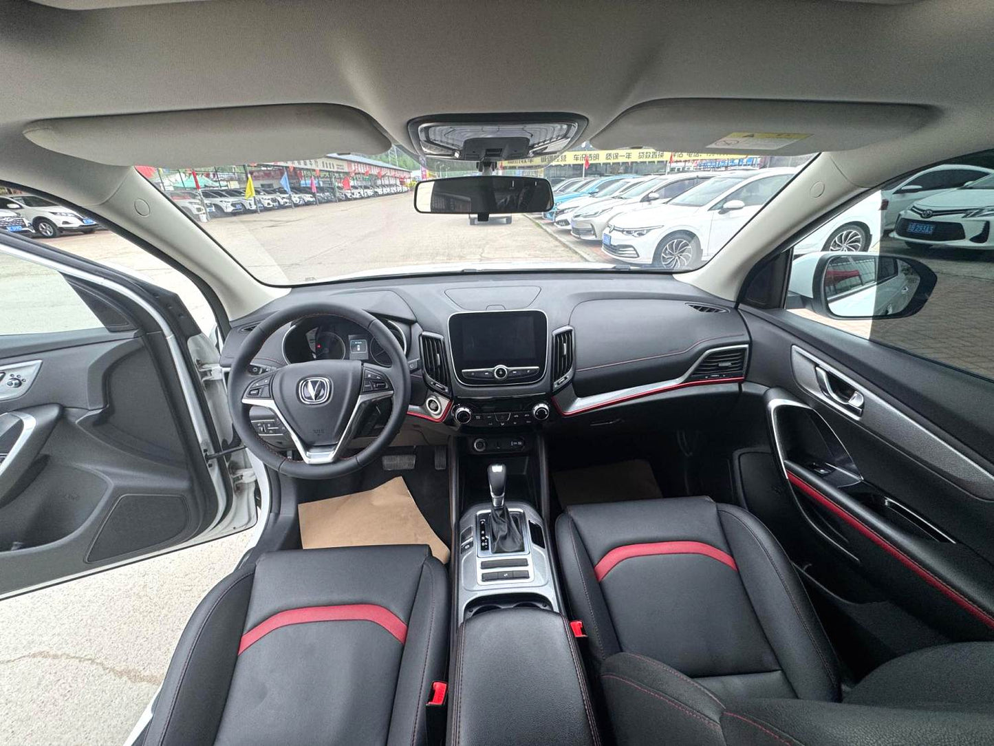 Changan CS55| 2019 Model 1.5T Color Shine Edition Automatic Transmission