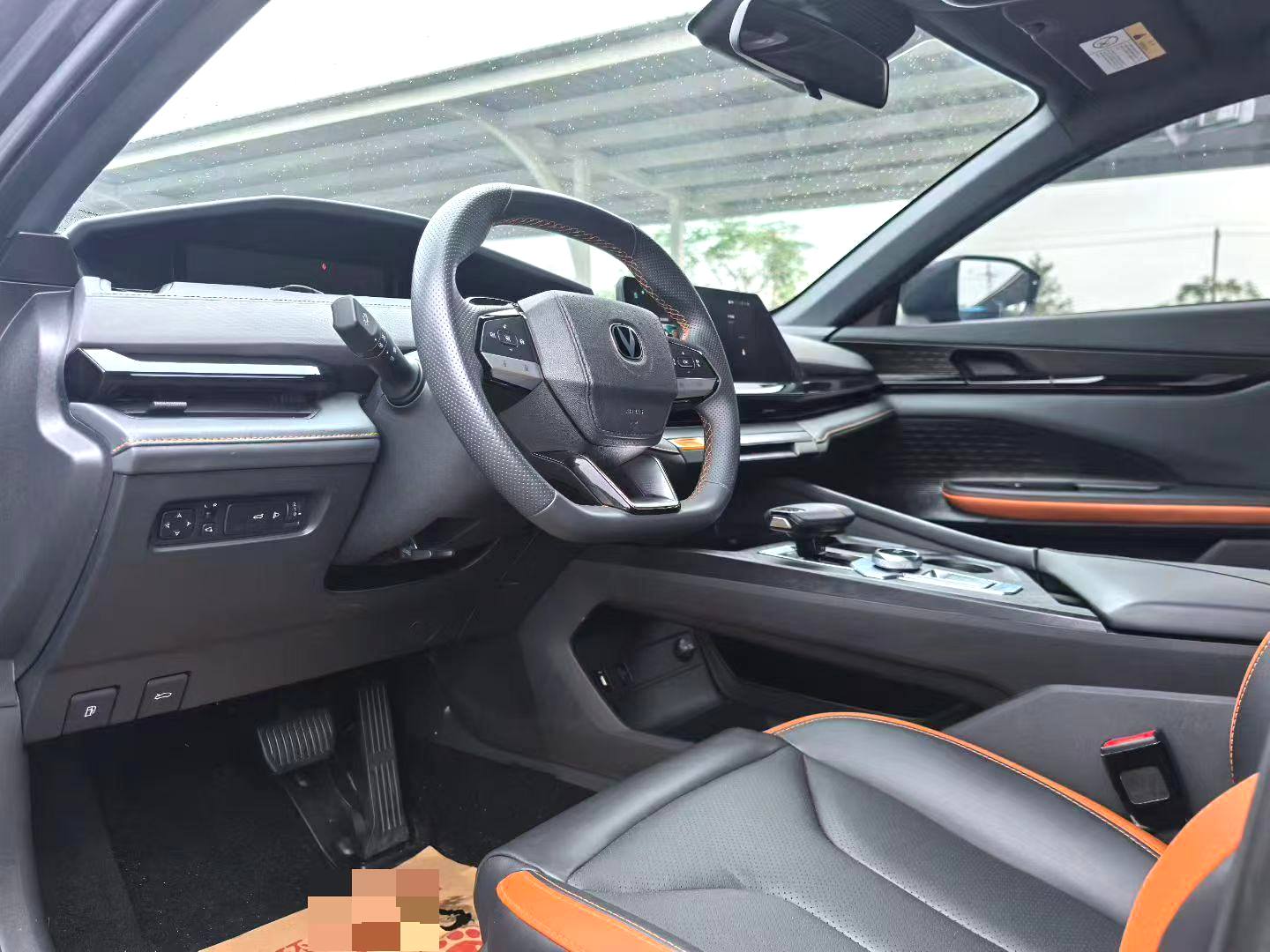 Changan UNI-V|2022 Model 1.5T Premium Edition Automatic Transmission
