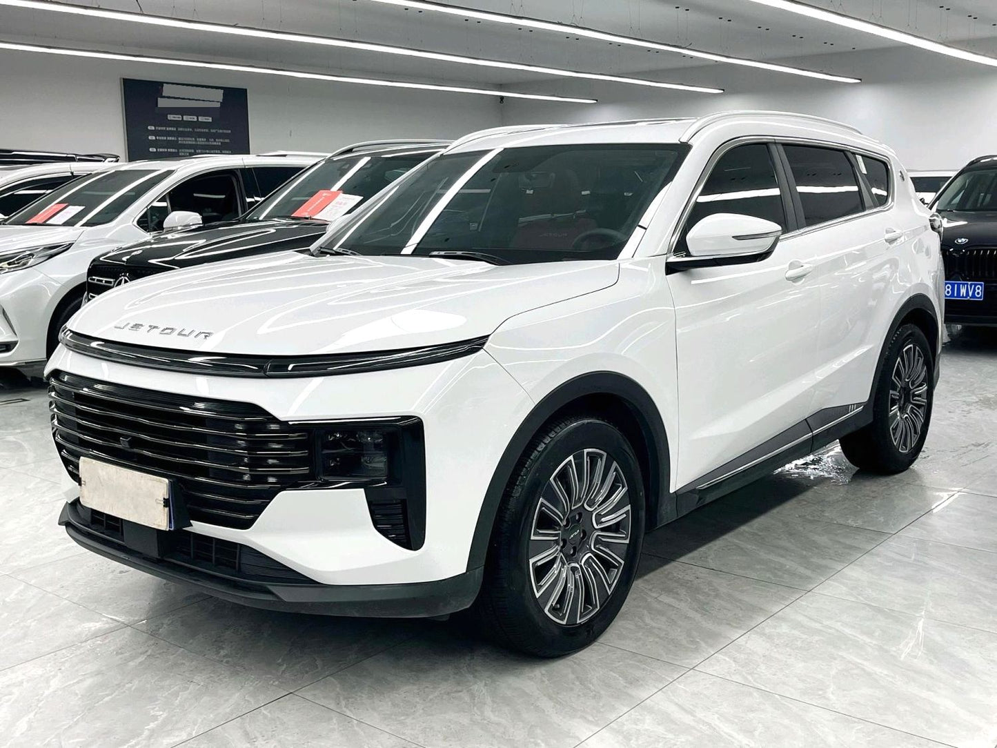 Jetour X70 PLUS|2025 Model 1.5T Luxury Power Edition 7-Seater Automatic Transmission