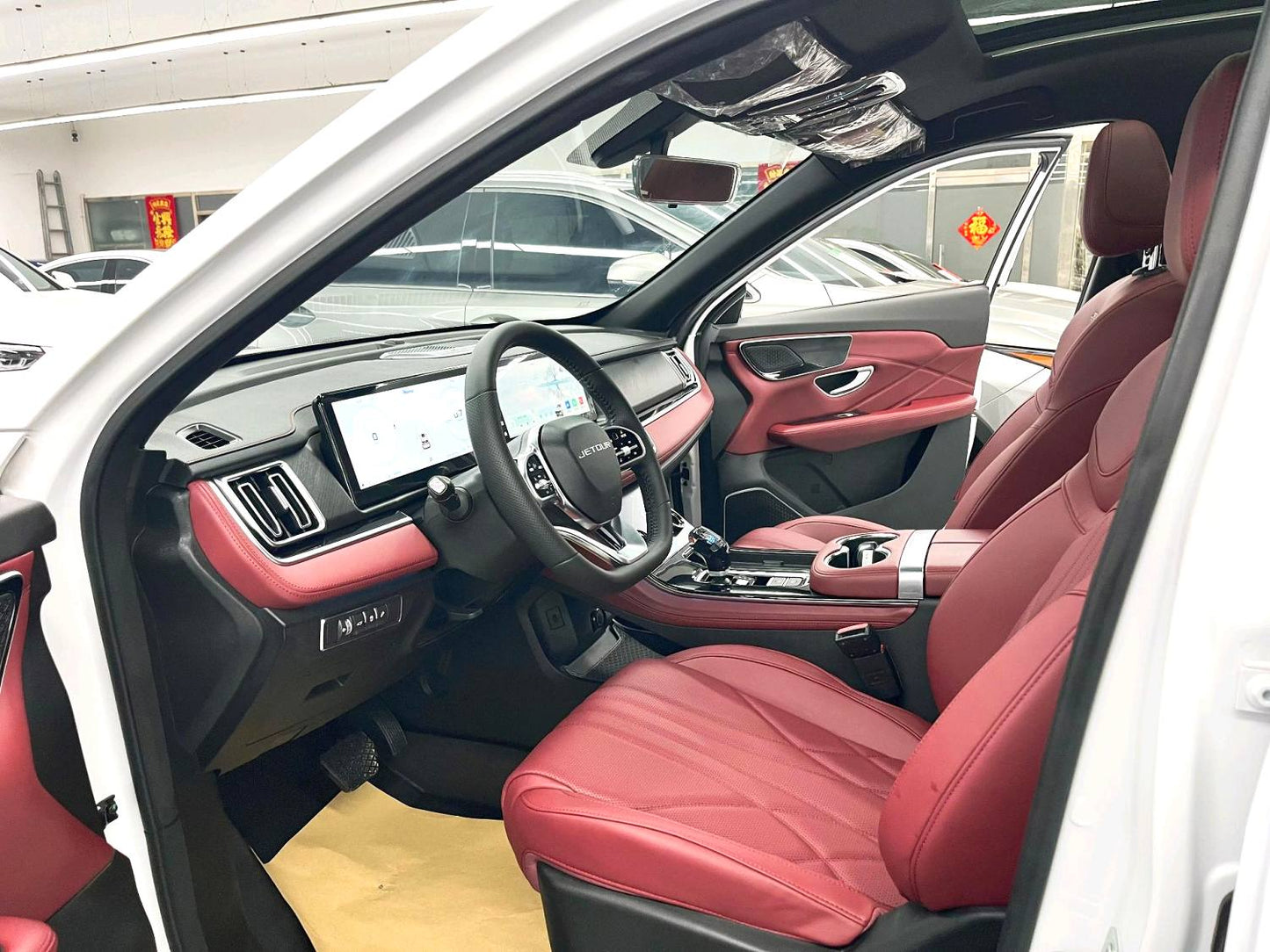 Jetour X70 PLUS|2025 Model 1.5T Luxury Power Edition 7-Seater Automatic Transmission