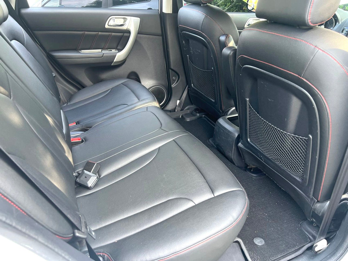 Haval H6 2016 1.5T Upgrade Version 2WD Elite Edition MT - vehicle photo 3