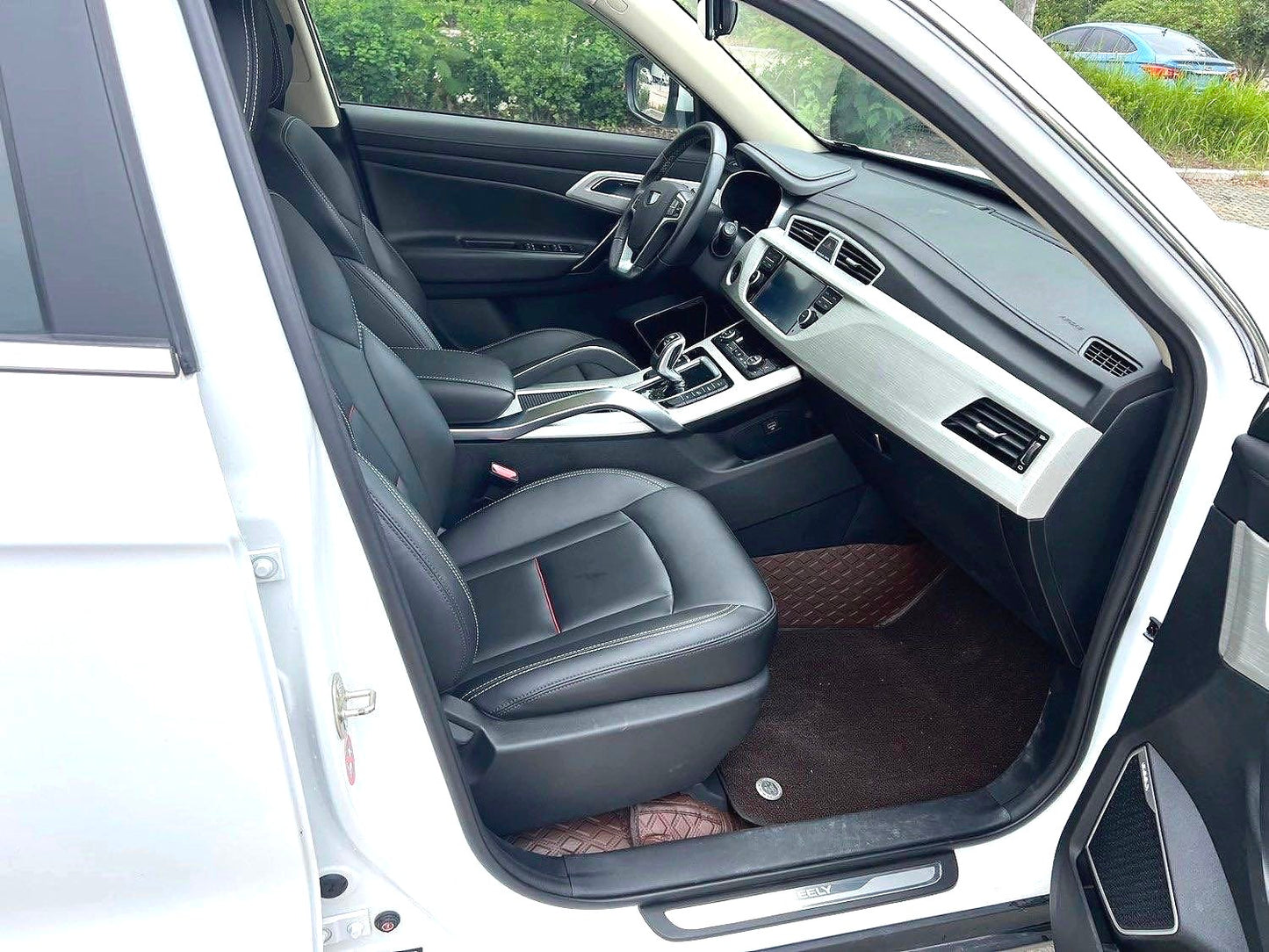 Geely Boyue 2020 Model|1.8TD FWD Smart Connect 4G Internet Edition Automatic Transmission
