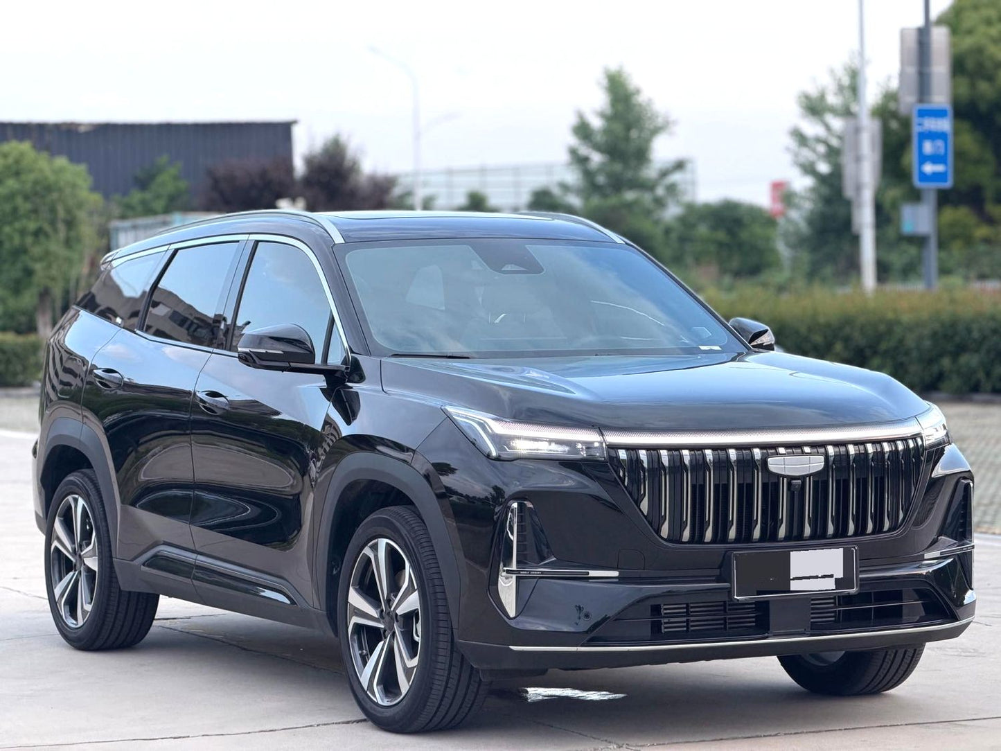 Geely Boyue L 2025 Model|1.5TD Mountain & River Trim Automatic Transmission