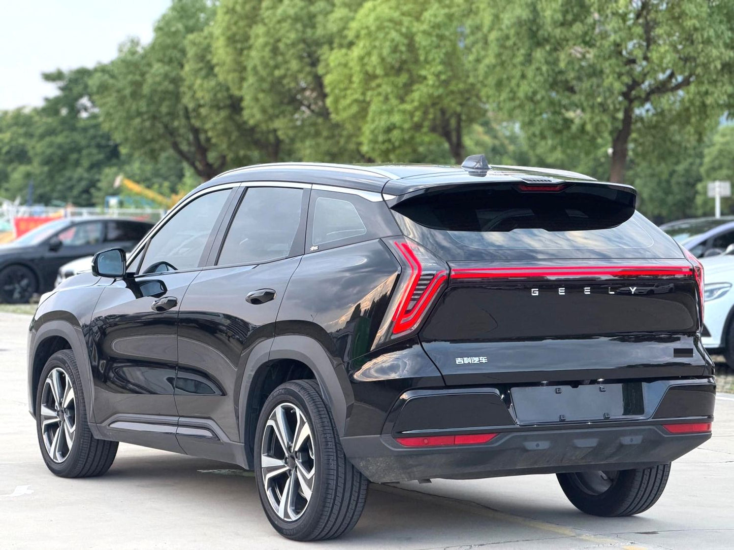 Geely Boyue L 2025 Model|1.5TD Mountain & River Trim Automatic Transmission