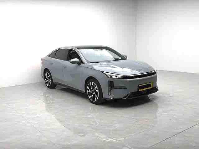 Geely Galaxy L6 2023 Model|1.5T EM-i 125km Starship Trim Automatic Transmission