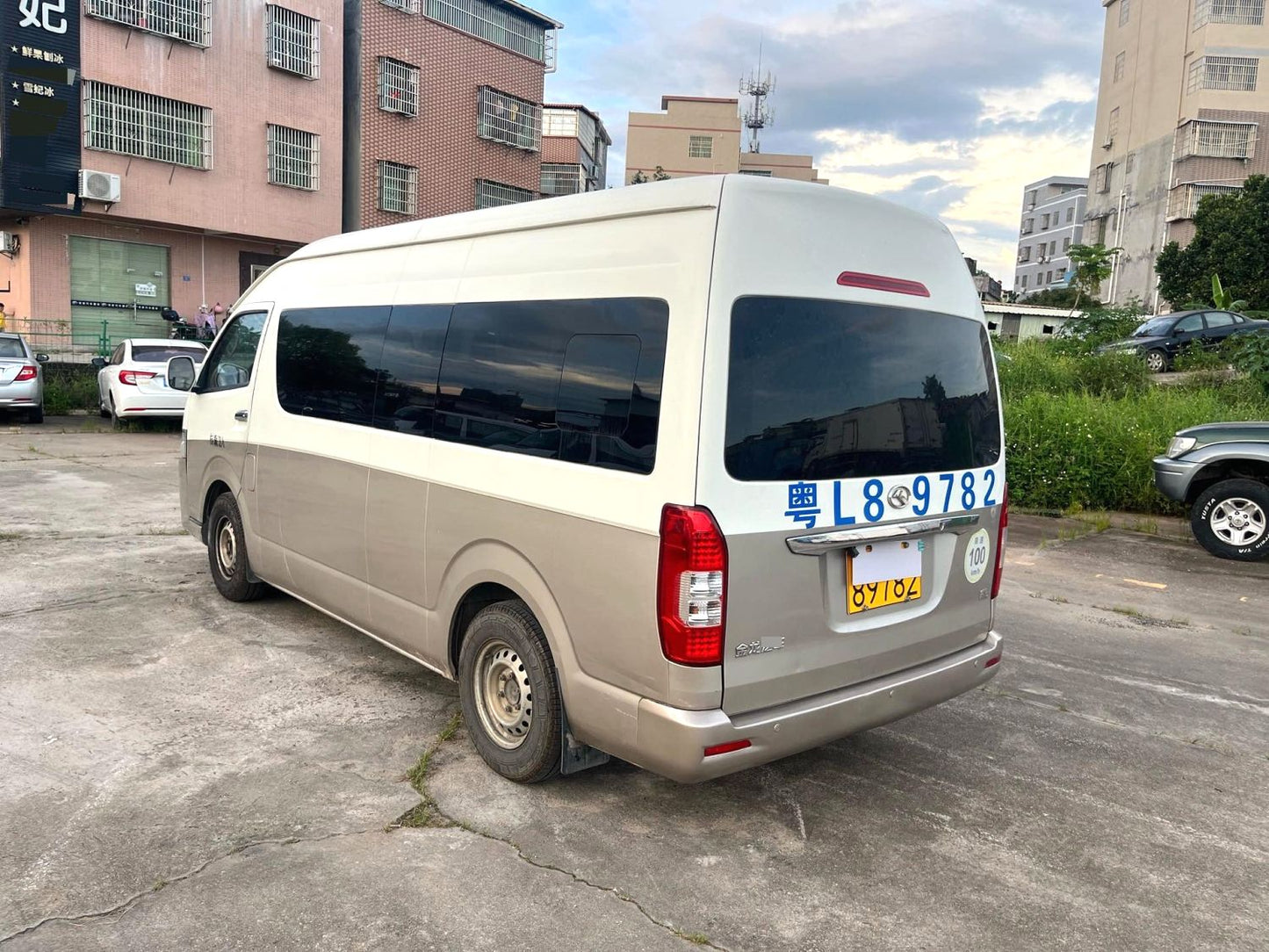 Kinglong Kaige 2015 Model|2.4L 4RB2 Engine Luxury Trim Manual Transmission Passenger Bus