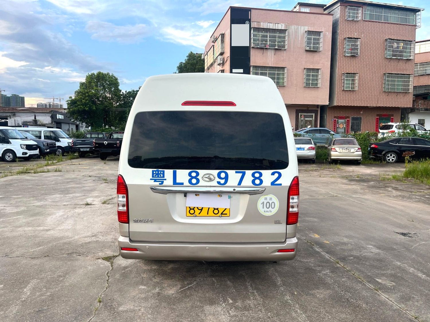 Kinglong Kaige 2015 Model|2.4L 4RB2 Engine Luxury Trim Manual Transmission Passenger Bus