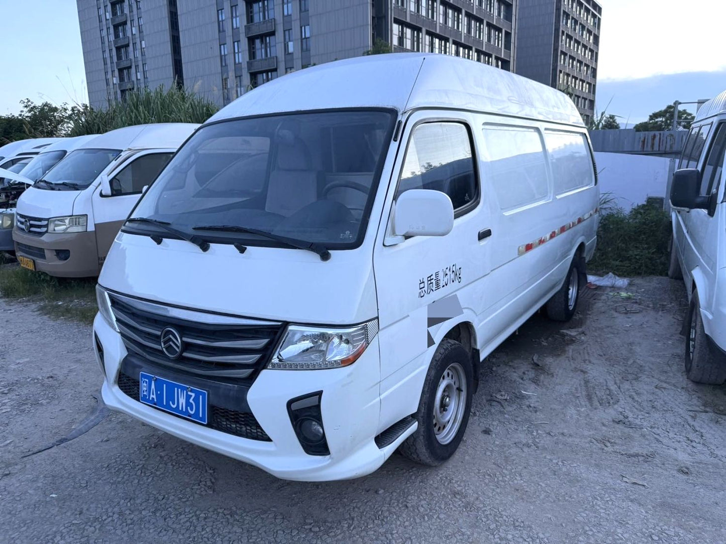 Golden Dragon Hiace 2019 Model|1.8L 133 HP Manual Transmission Closed Cargo Van